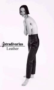 Catálogo Stradivarius | Leahter | 15/12/2022 - 13/2/2023