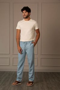 Oferta de Pantalón chino regular fit de lino para hombre casual por $239900 en Vélez