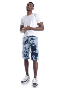 Oferta de Bermuda hombre cargo Tie Dye por $74900 en Joystaz Jeans