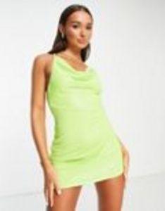 Oferta de Ei8th Hour slinky & sequin mini dress in green por $26 en ASOS